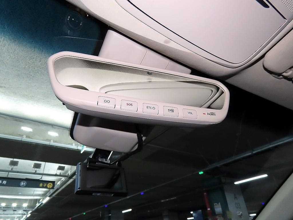 제네시스 G90 5.0 GDI AWD 리무진 프레스티지 이미지 14
