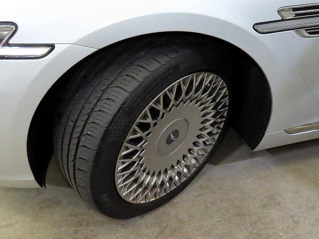 제네시스 G90 5.0 GDI AWD 리무진 프레스티지 이미지 20