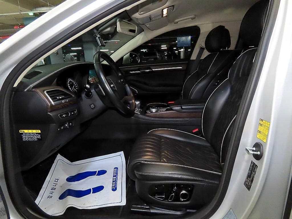 제네시스 G90 5.0 GDI AWD 리무진 프레스티지 이미지 6