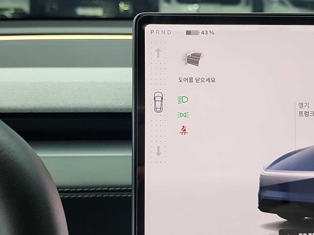테슬라 모델 Y 롱 레인지 이미지 8