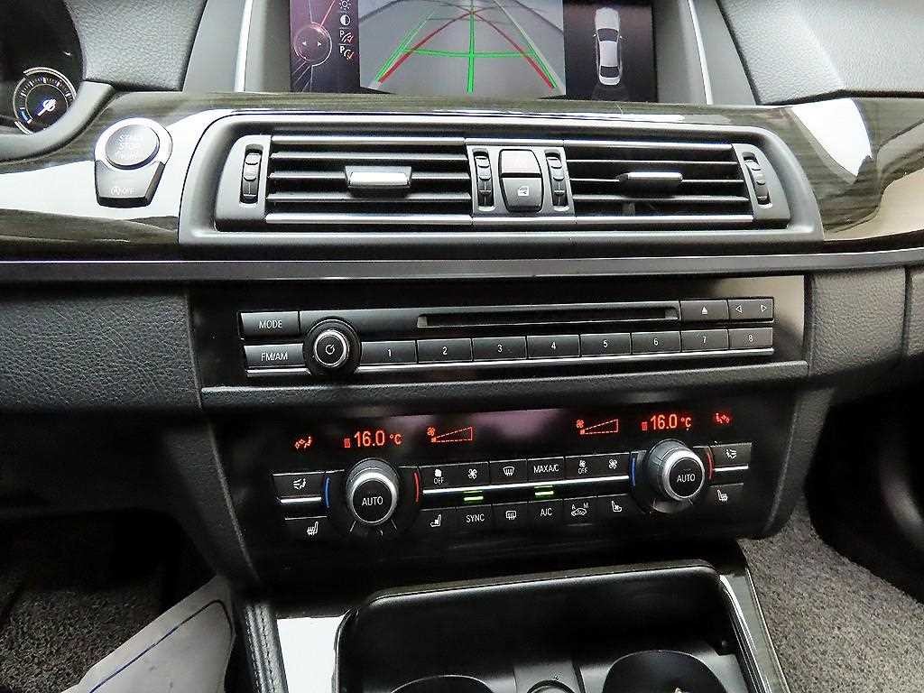 BMW 5시리즈 5시리즈 (F10) 528i xDrive 럭셔리 플러스 이미지 15