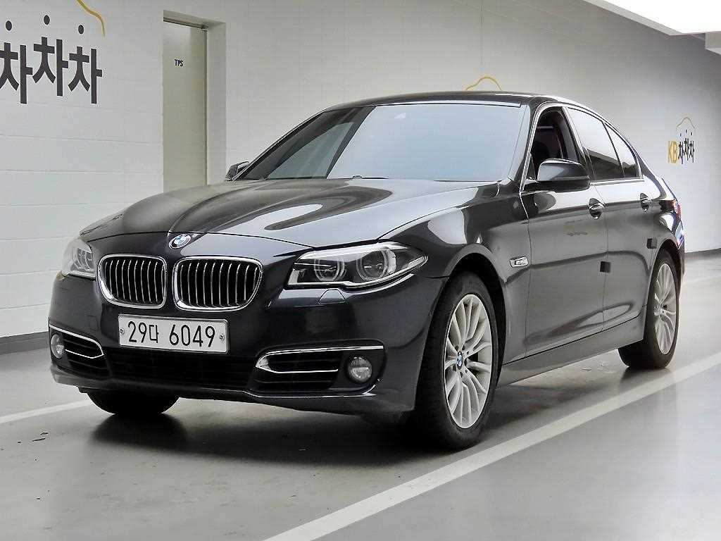 BMW 5시리즈 5시리즈 (F10) 528i xDrive 럭셔리 플러스 이미지 2