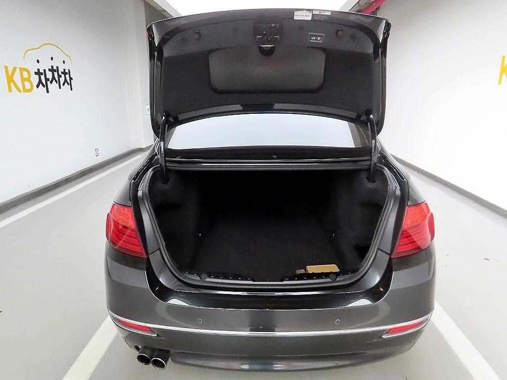BMW 5시리즈 5시리즈 (F10) 528i xDrive 럭셔리 플러스 이미지 5