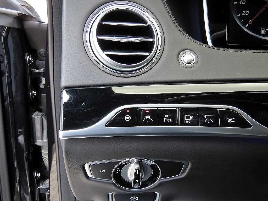벤츠 S 클래스 S클래스-W222 마이바흐 S 600 이미지 12