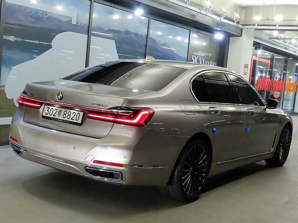 BMW 7시리즈 7시리즈 (G11) 730d xDrive 디자인 퓨어 엑설런스 이미지 4