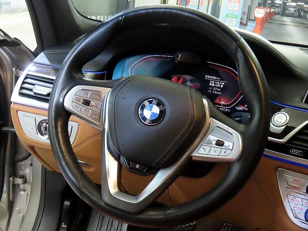 BMW 7시리즈 7시리즈 (G11) 730d xDrive 디자인 퓨어 엑설런스 이미지 8