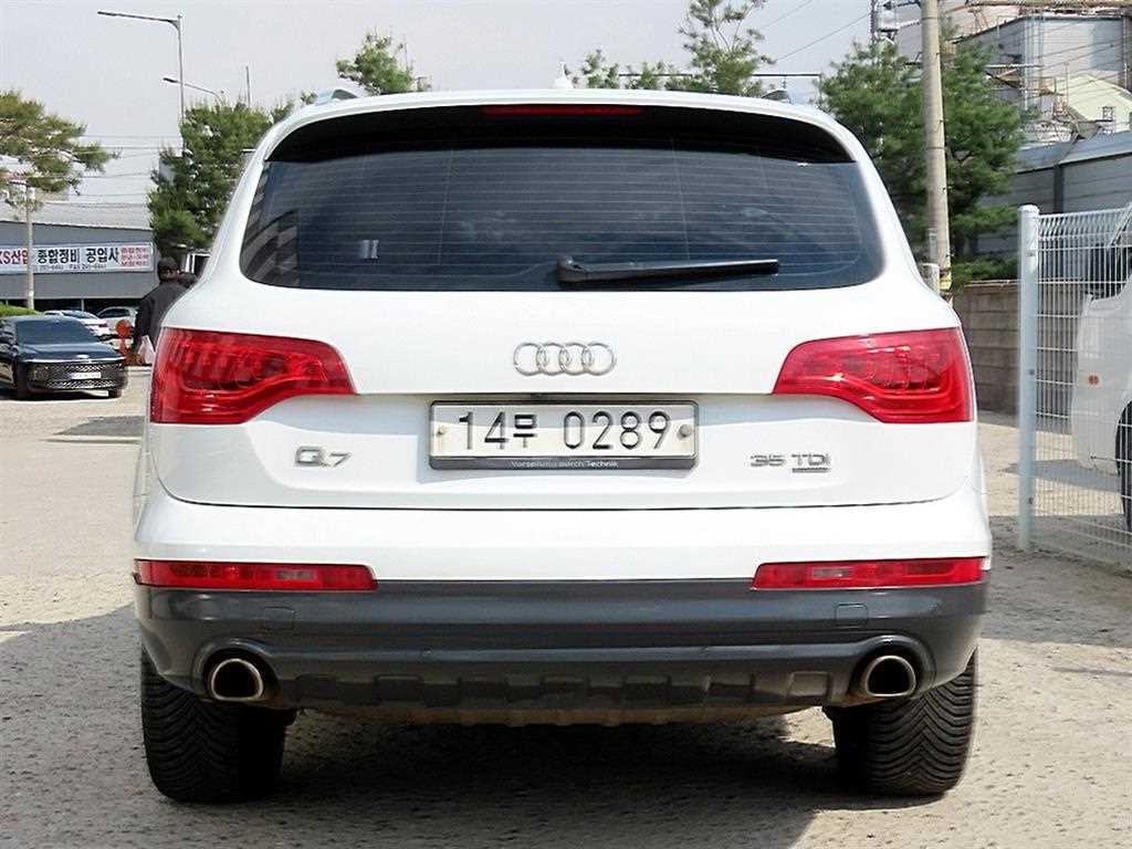 아우디 Q7 35 TDI 콰트로 이미지 4