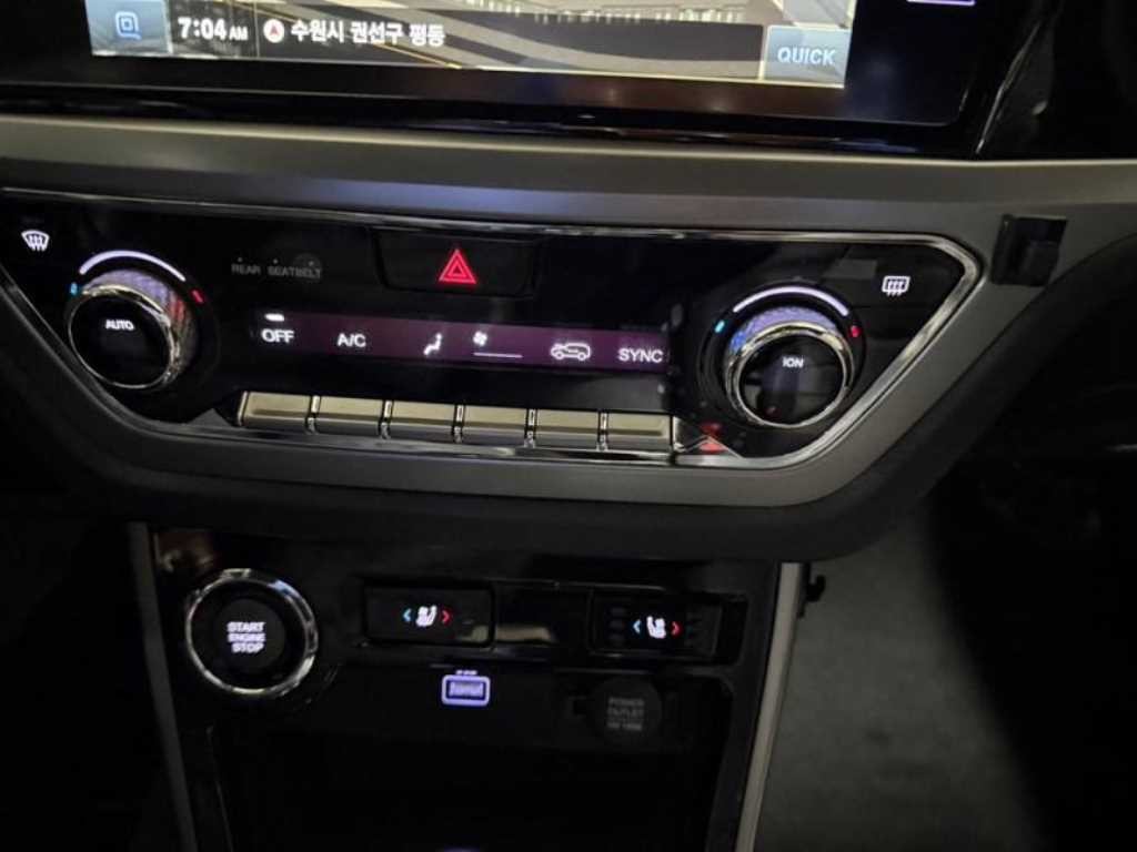 KG모빌리티(쌍용) 코란도 뷰티풀코란도 2WD 디젤 1.6 판타스틱 이미지 12