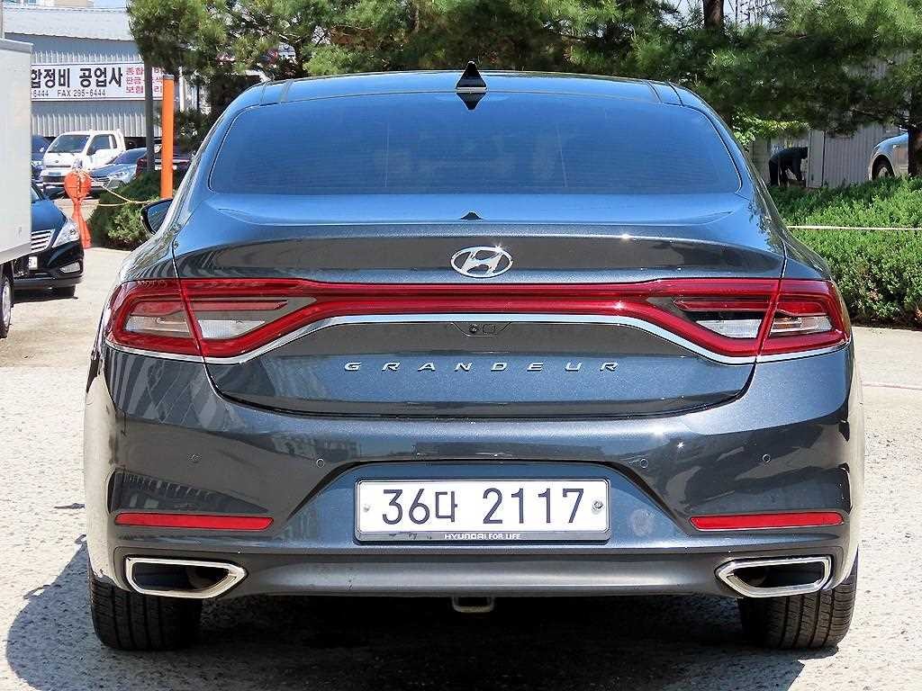 현대 그랜저 그랜저 IG 2.4 GDI 프리미엄 스페셜 이미지 4