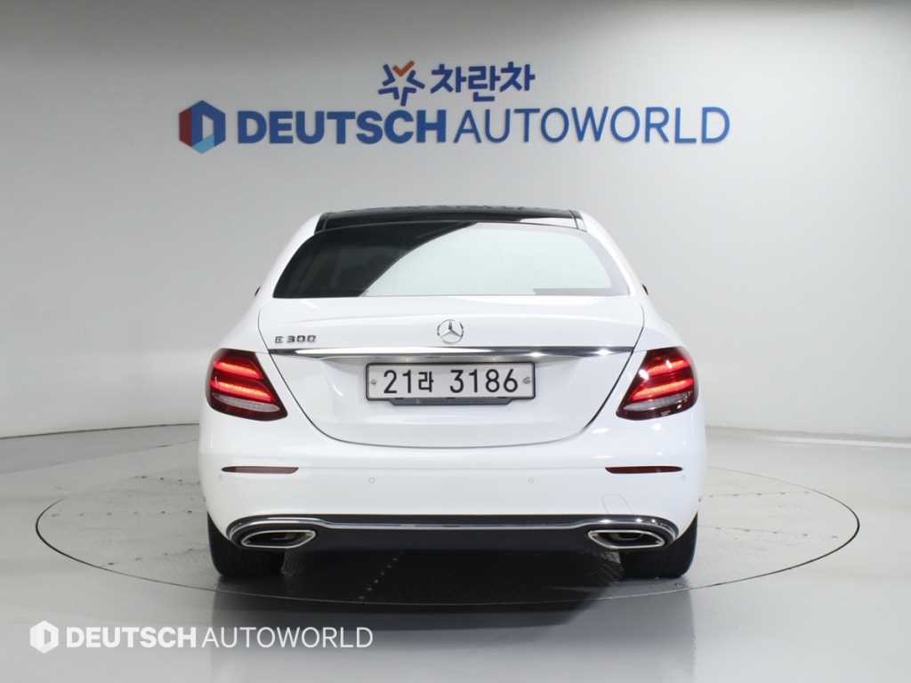 벤츠 E 클래스 E-클래스 W213 E300 익스클루시브 이미지 4
