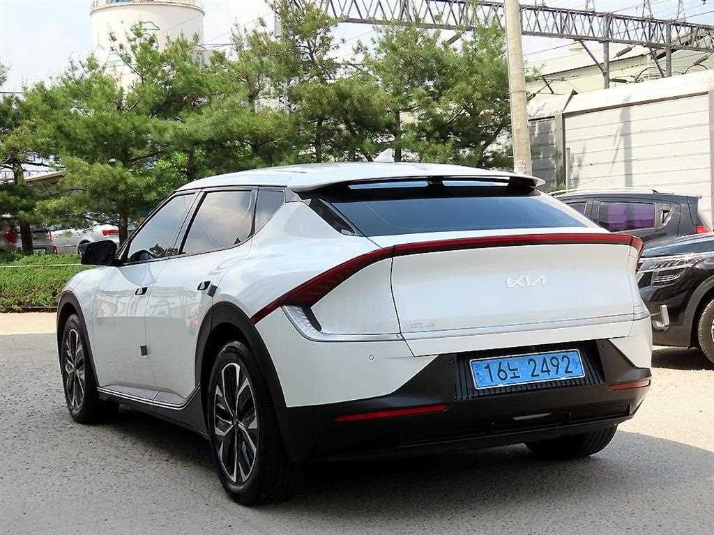 기아 EV6 롱레인지 에어 이미지 3