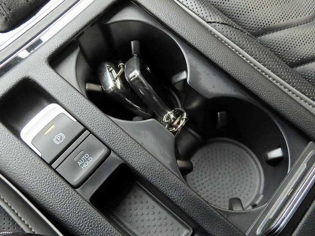 폭스바겐 아테온 2.0 TDI 프레스티지 이미지 11