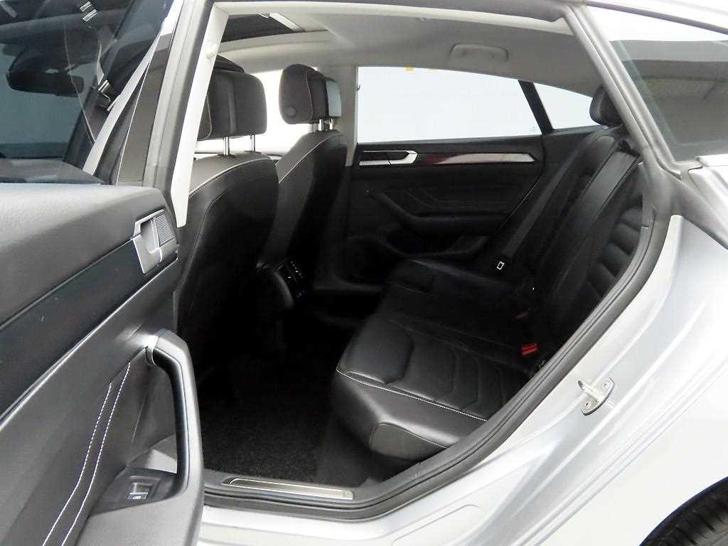 폭스바겐 아테온 2.0 TDI 프레스티지 이미지 13