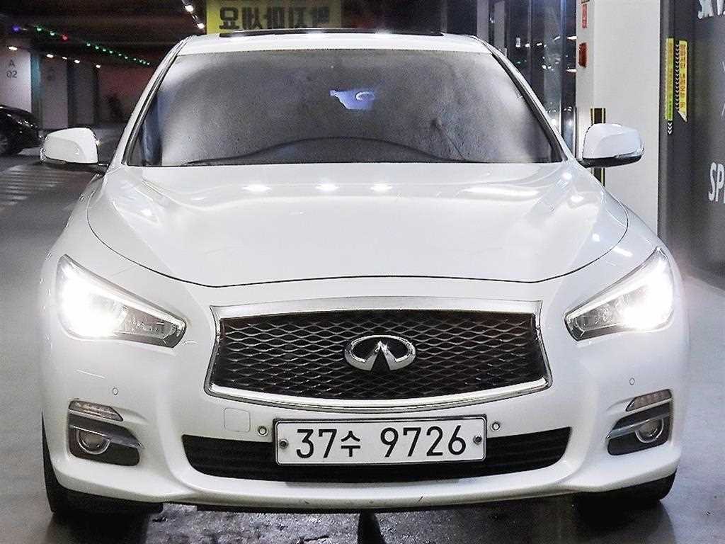 인피니티 Q Q50 2.2D 프리미엄 이미지 2