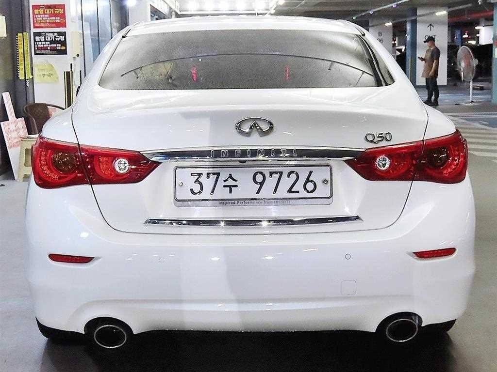 인피니티 Q Q50 2.2D 프리미엄 이미지 5
