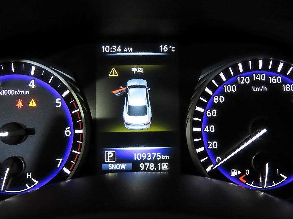 인피니티 Q Q50 2.2D 프리미엄 이미지 9