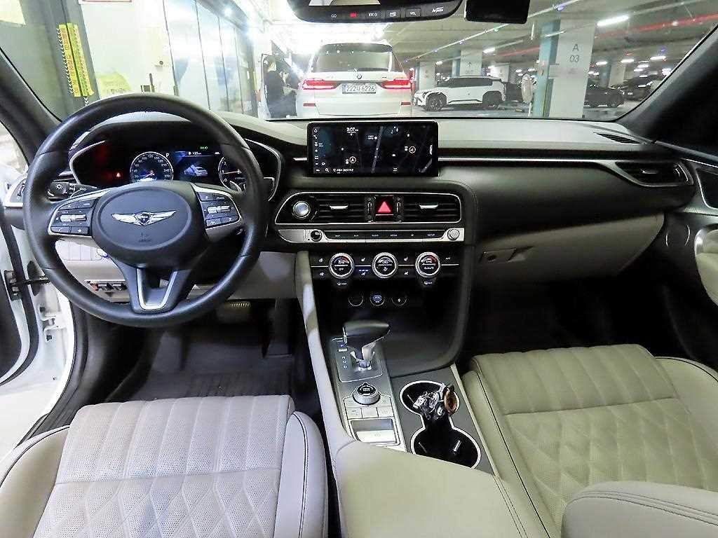 제네시스 G70 더 뉴 G70 가솔린 2.0T 4WD 기본형 이미지 10