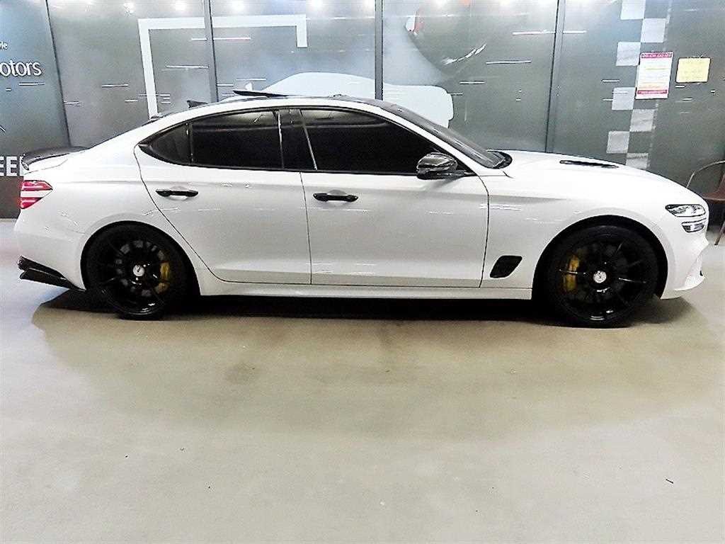 제네시스 G70 더 뉴 G70 가솔린 2.0T 4WD 기본형 이미지 3