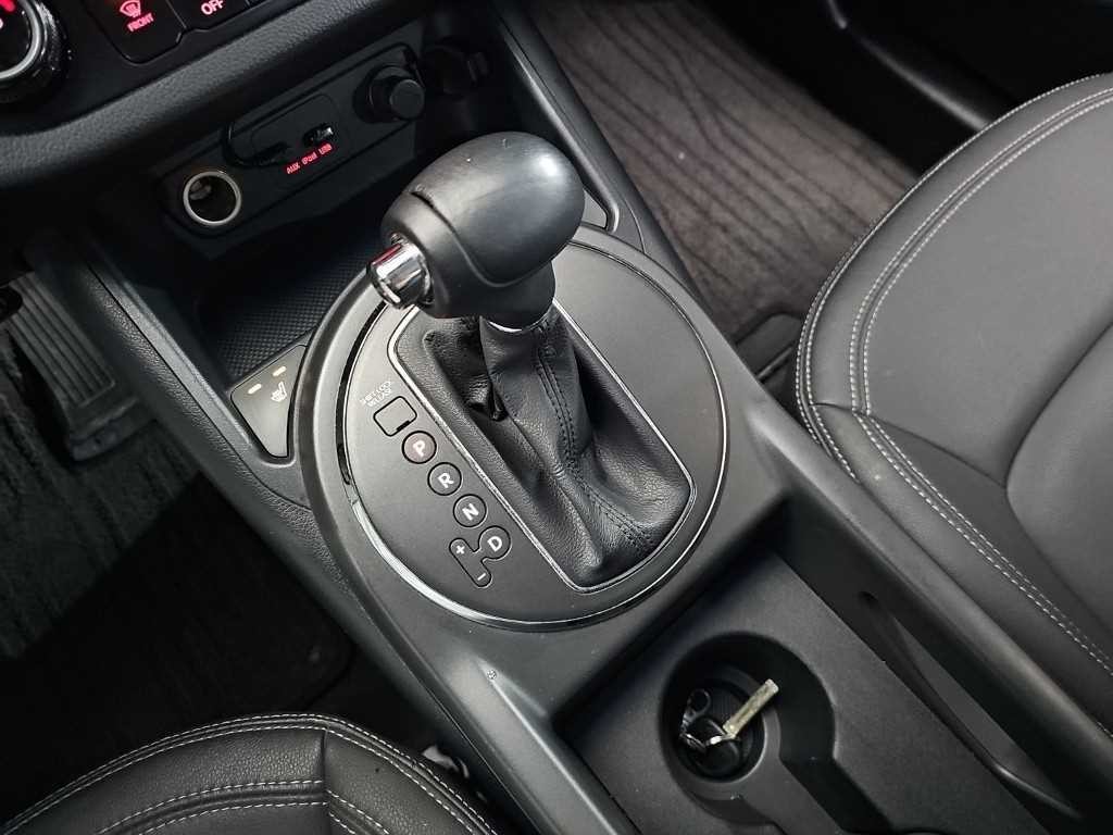 기아 스포티지 스포티지 R 2WD TLX 고급형 이미지 8