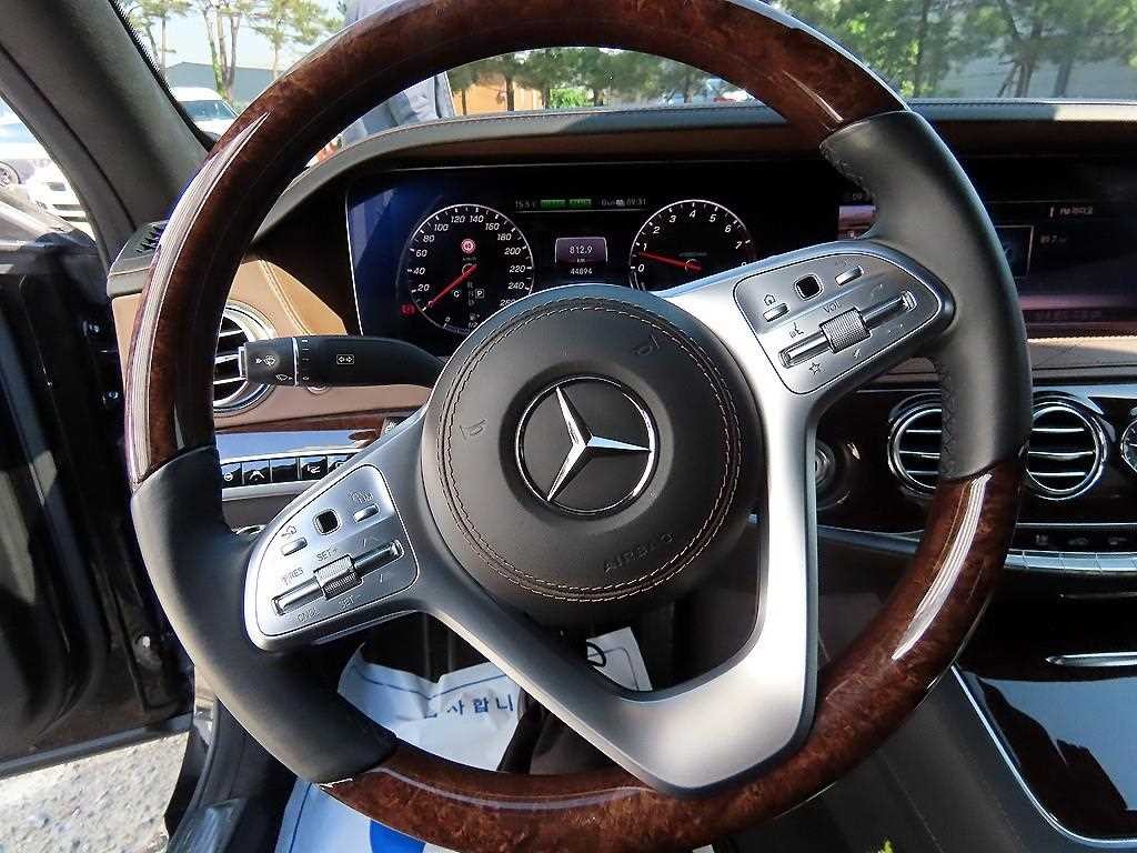 벤츠 S 클래스 S클래스-W222 S 560eL 이미지 8