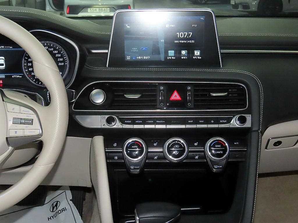 제네시스 G70 2.0T 엘리트 이미지 11