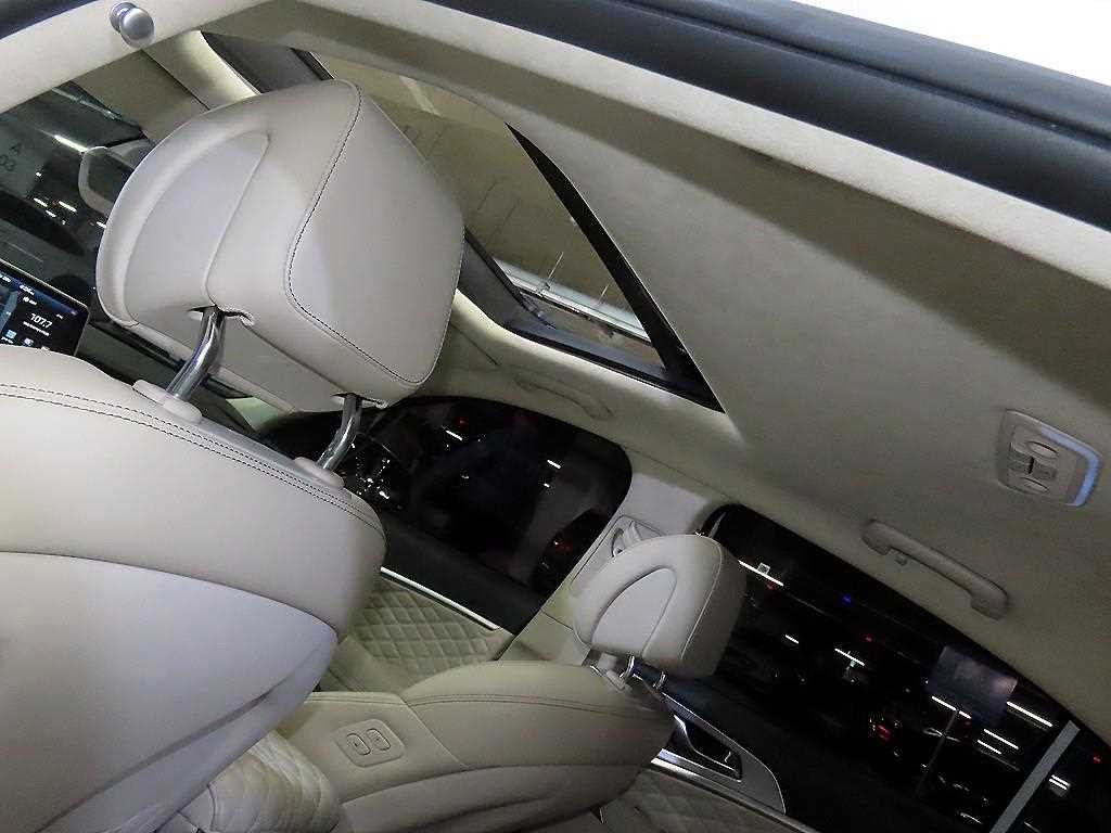 제네시스 G70 2.0T 엘리트 이미지 17