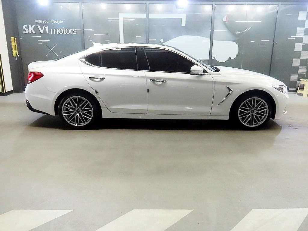 제네시스 G70 2.0T 엘리트 이미지 3