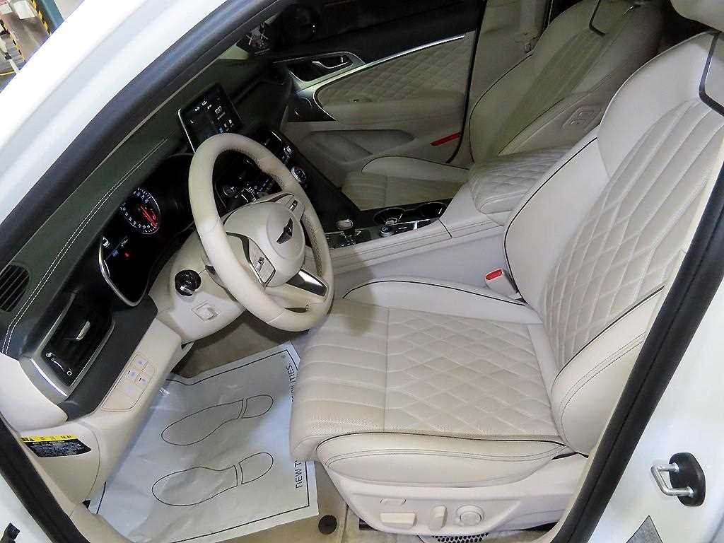 제네시스 G70 2.0T 엘리트 이미지 6