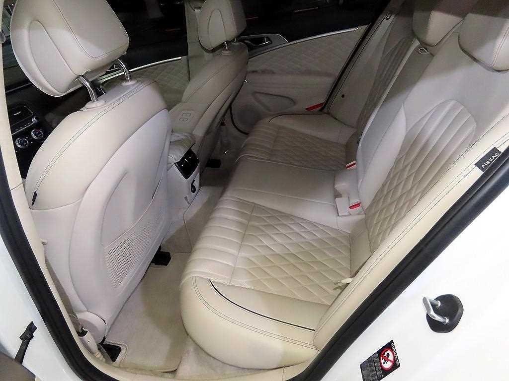 제네시스 G70 2.0T 엘리트 이미지 7