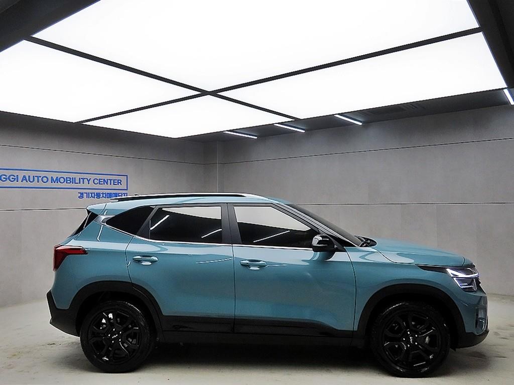 기아 셀토스 더 뉴 셀토스 가솔린 2.0 2WD 시그니처 이미지 2