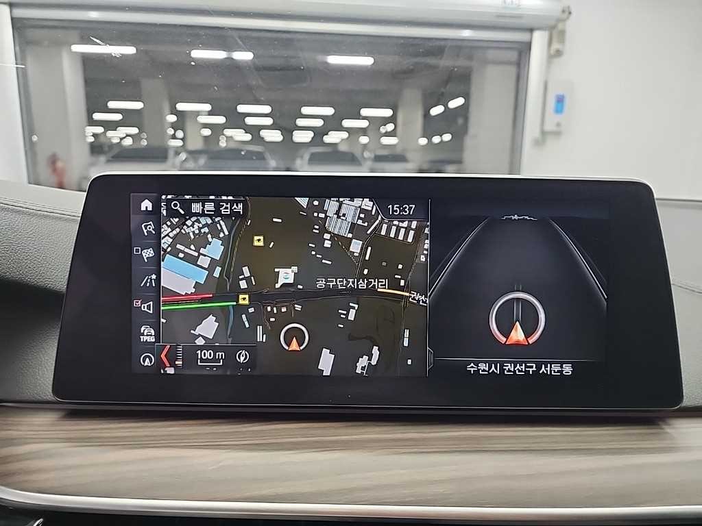 BMW 5시리즈 5시리즈 (G30) 520d M 스포츠 플러스 이미지 15
