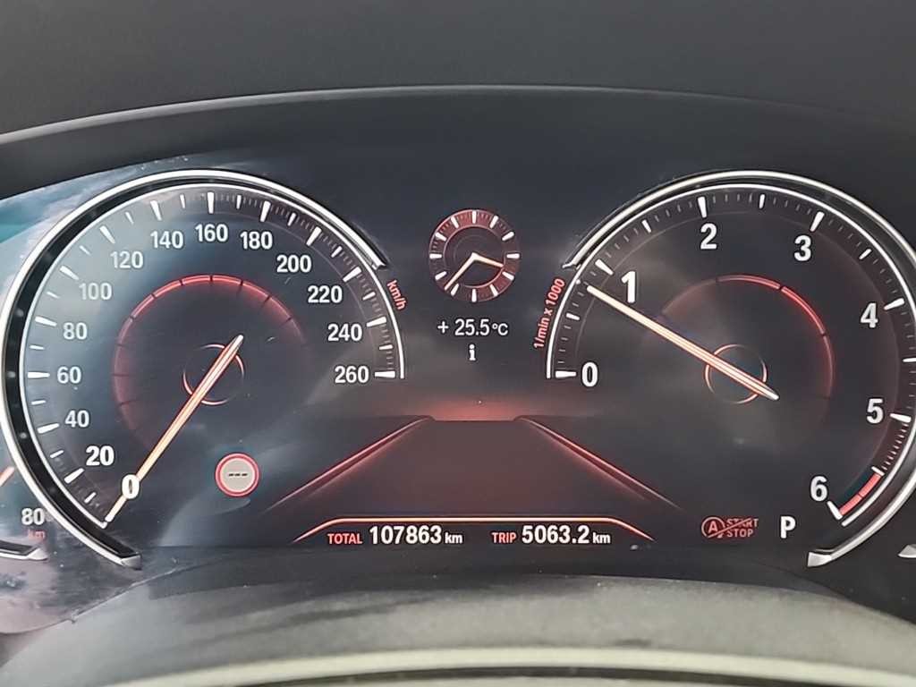 BMW 5시리즈 5시리즈 (G30) 520d M 스포츠 플러스 이미지 6