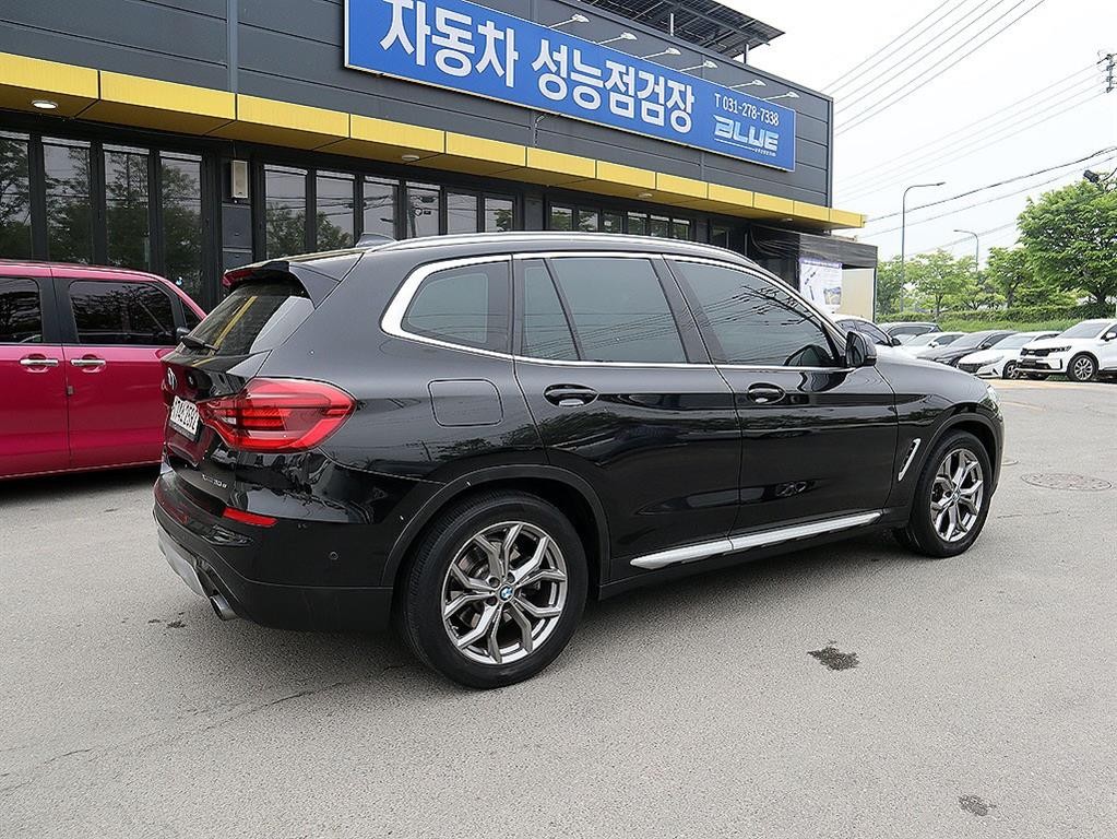 BMW X3 X3 (G01) xDrive 30e xLine 이미지 3