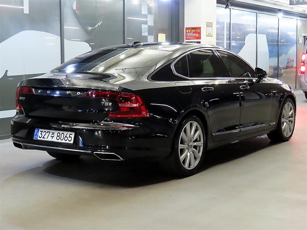 볼보 S90 T5 인스크립션 이미지 4
