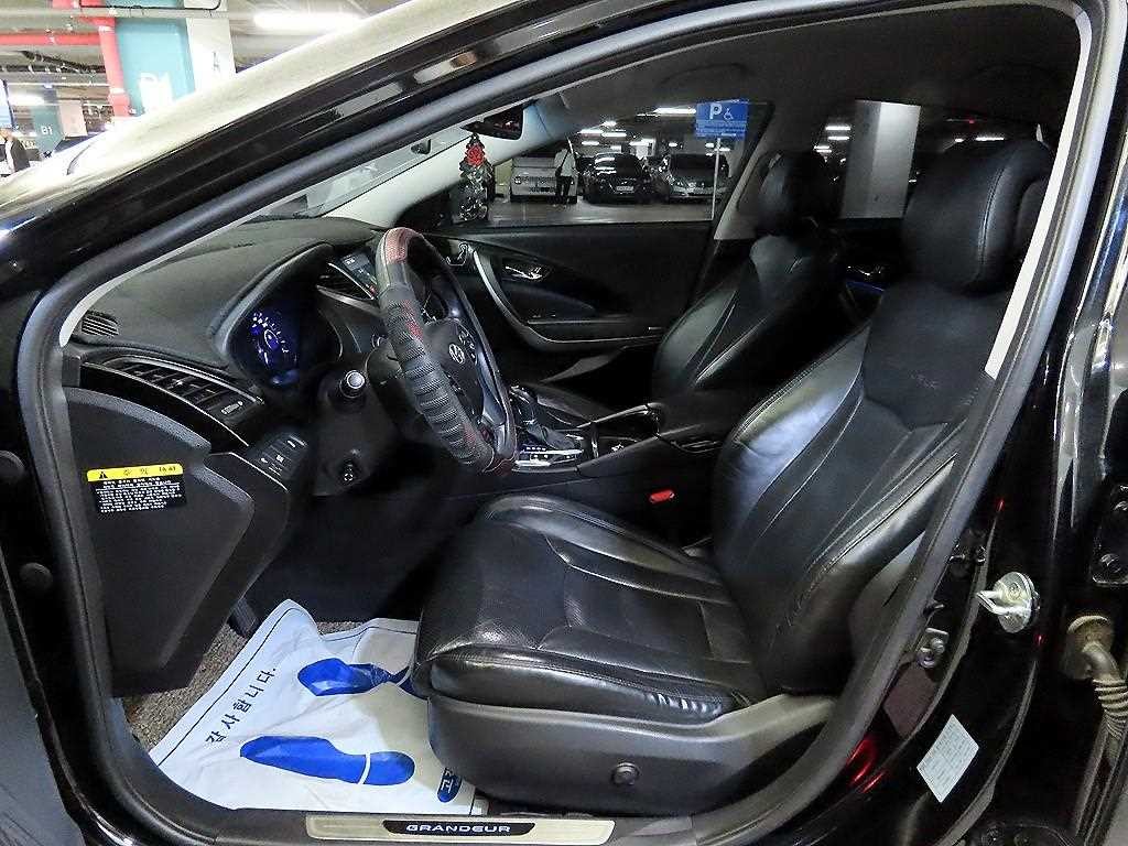 현대 그랜저 그랜저 HG HG300 EXCLUSIVE 이미지 6