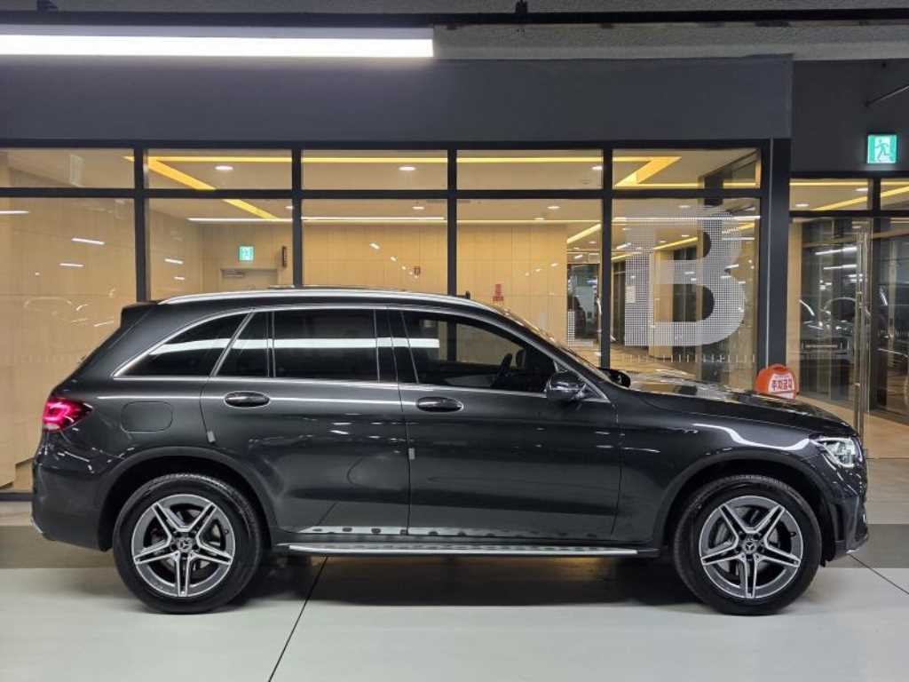 벤츠 GLC 클래스 GLC클래스 X253 GLC 300 e 4MATIC 이미지 3
