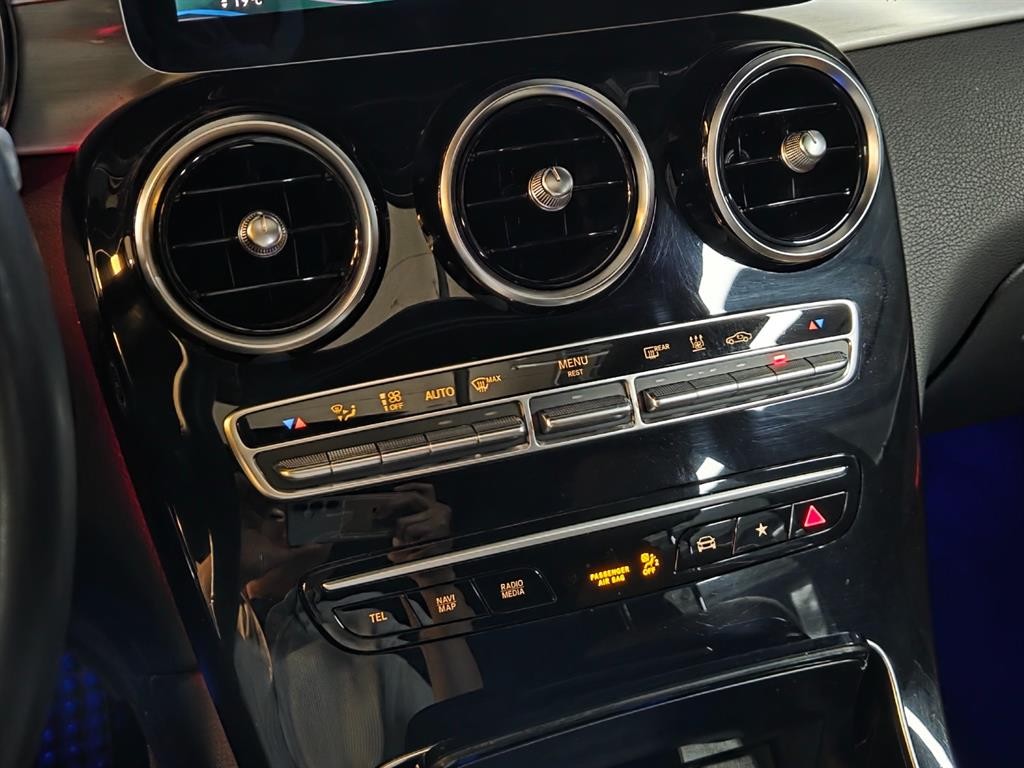 벤츠 GLC 클래스 GLC클래스 X253 GLC 300 e 4MATIC 이미지 36
