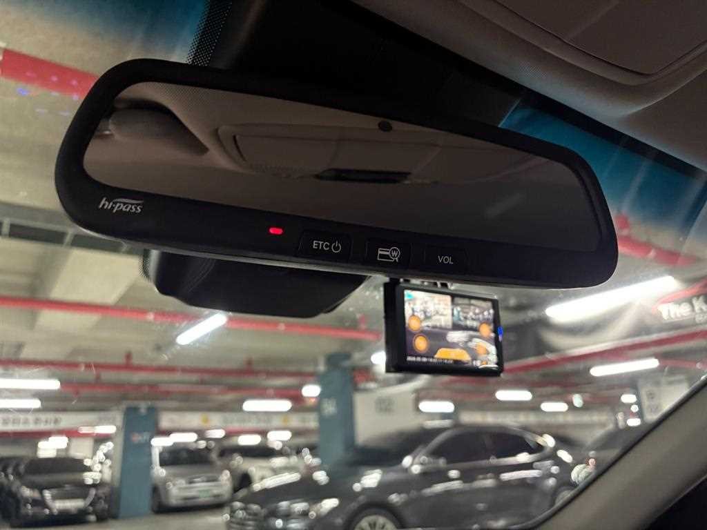 현대 그랜저 그랜저 IG 2.4 GDI 프리미엄 스페셜 이미지 17