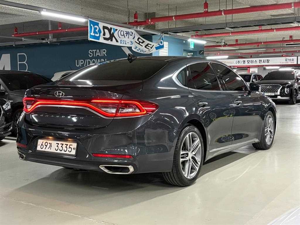 현대 그랜저 그랜저 IG 2.4 GDI 프리미엄 스페셜 이미지 3