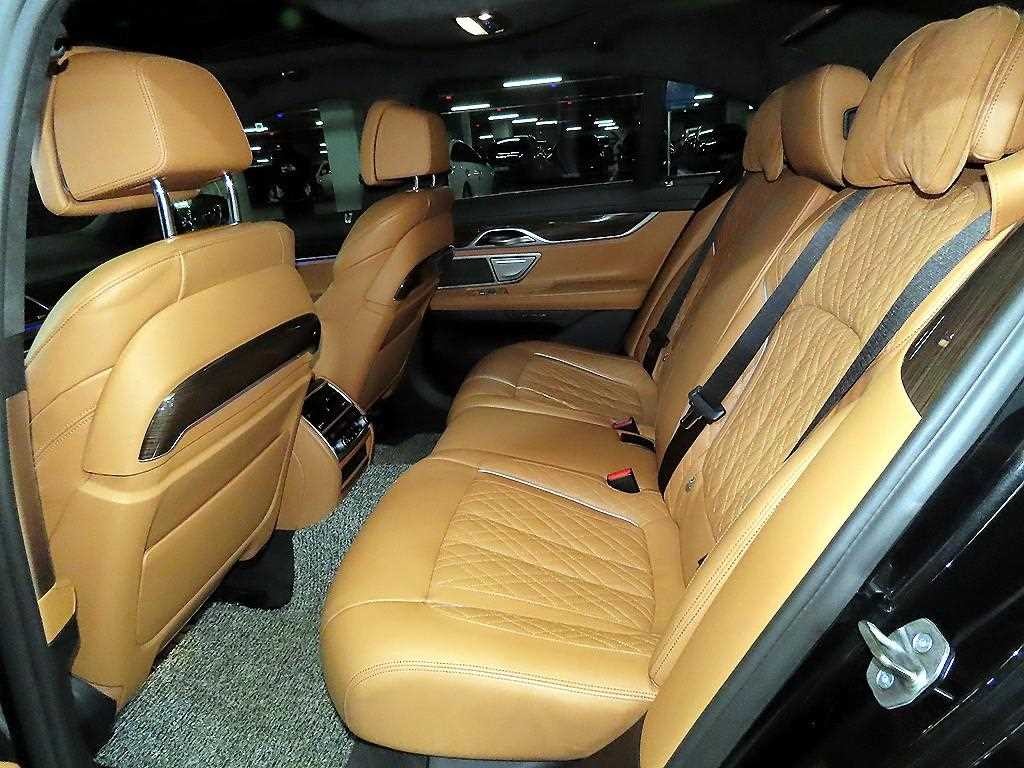 BMW 7시리즈 7시리즈 (G11) 740i 디자인 퓨어 엑설런스 이미지 7