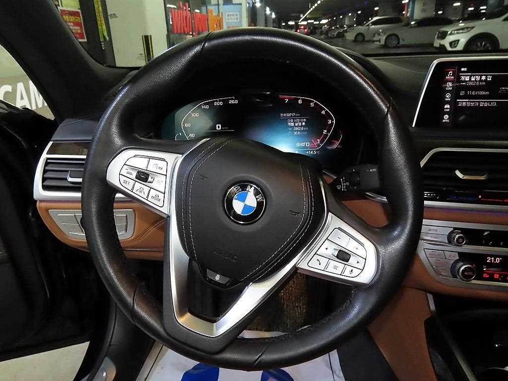 BMW 7시리즈 7시리즈 (G11) 740i 디자인 퓨어 엑설런스 이미지 8