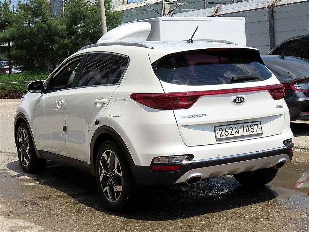 기아 스포티지 스포티지 더 볼드 2.0 디젤 2WD 프레스티지 이미지 3