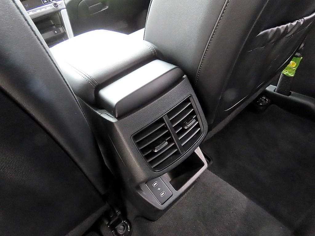 기아 셀토스 더 뉴 셀토스 가솔린 1.6 터보 4WD 시그니처 이미지 15