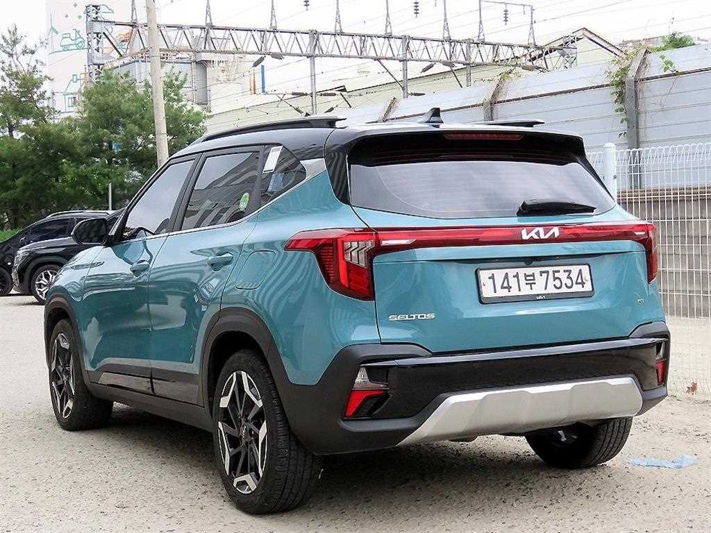 기아 셀토스 더 뉴 셀토스 가솔린 1.6 터보 4WD 시그니처 이미지 3
