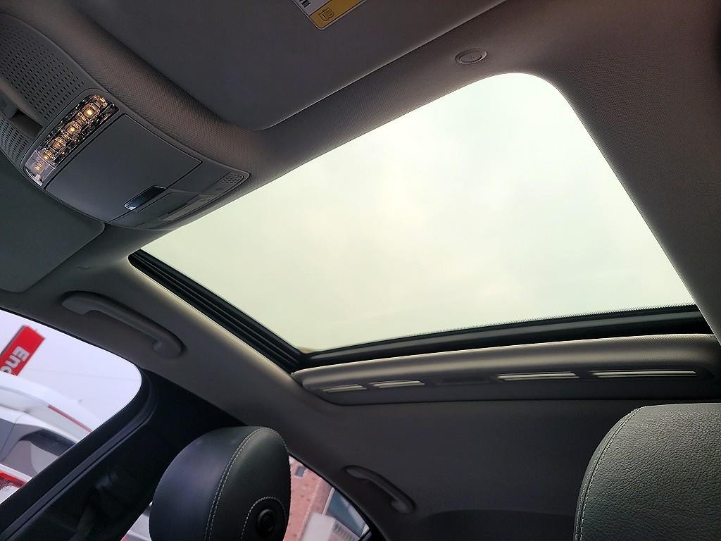 벤츠 E 클래스 E-클래스 W213 E220d 아방가르드 이미지 17