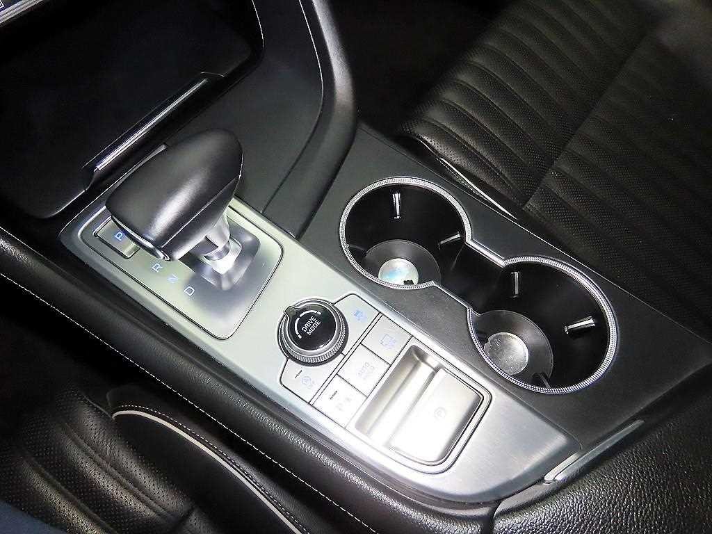 제네시스 G70 2.0T AWD 엘리트 이미지 12
