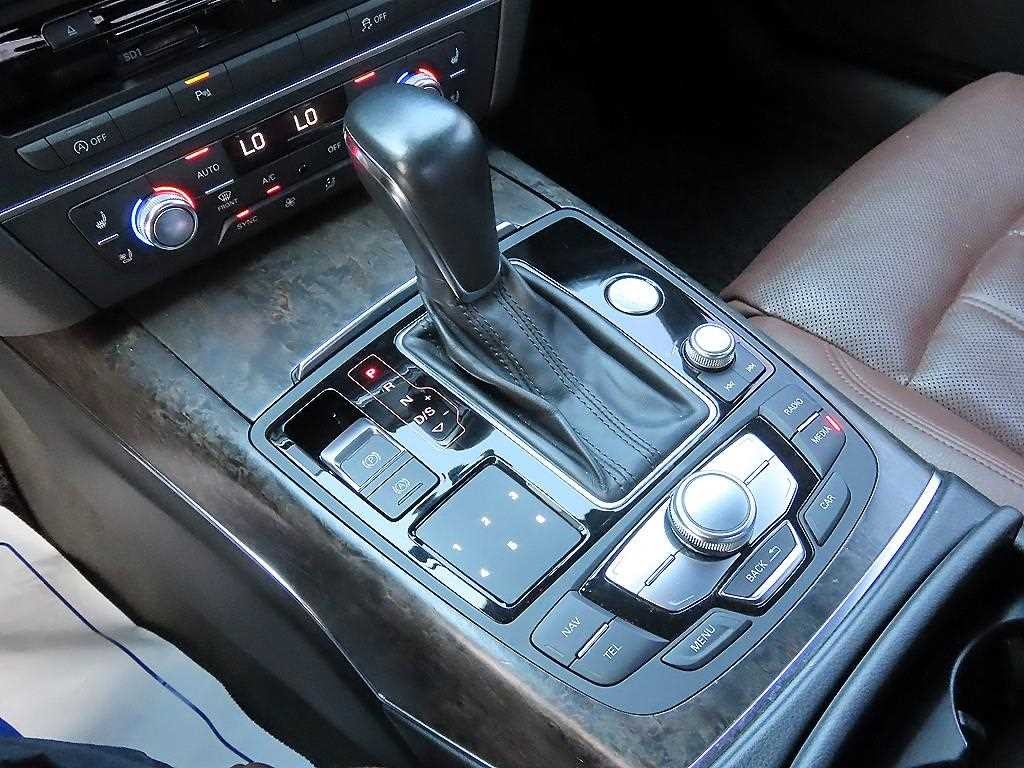 아우디 A6 뉴A6 40 TFSI 프리미엄 이미지 11