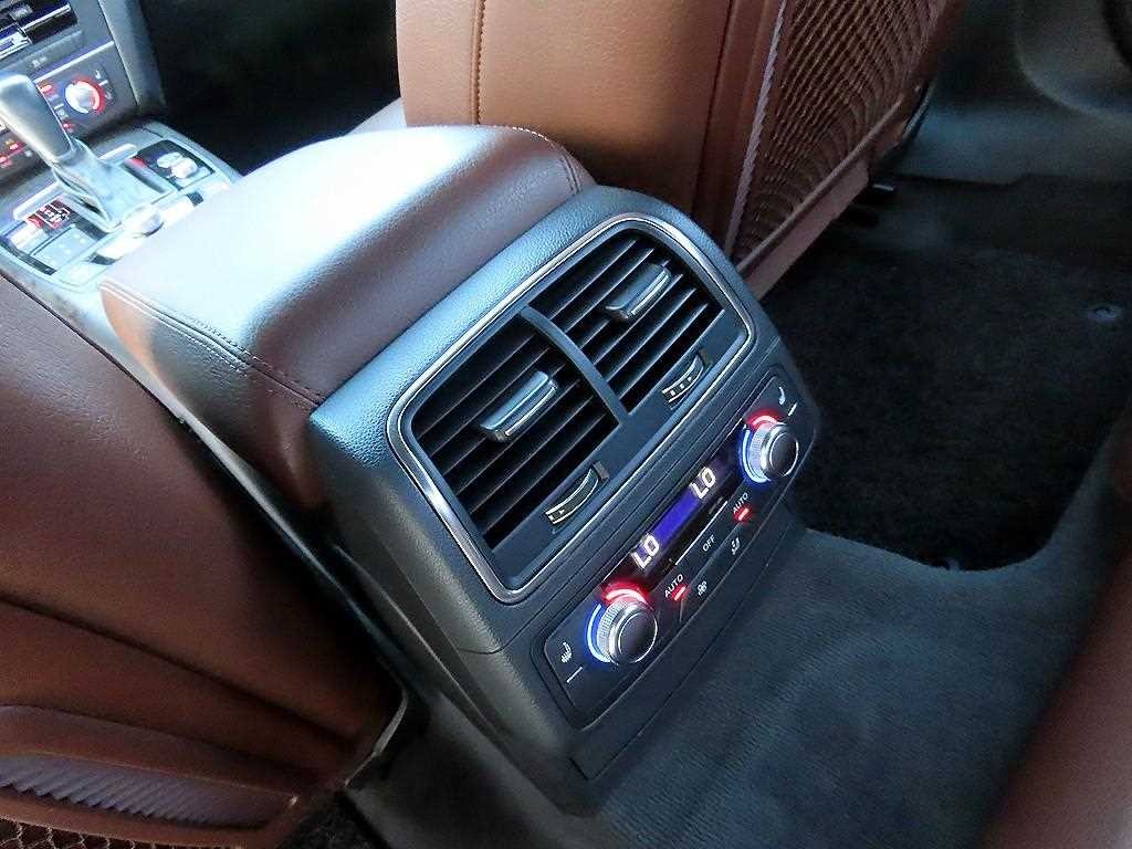 아우디 A6 뉴A6 40 TFSI 프리미엄 이미지 16