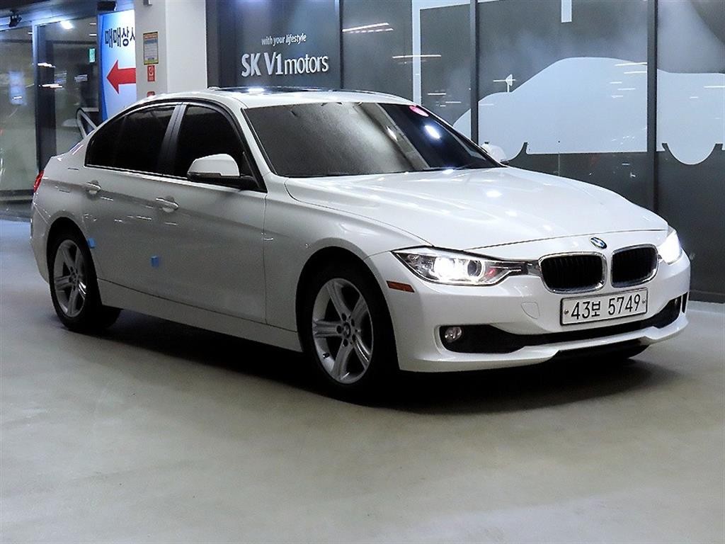BMW 3시리즈 3시리즈 (F30) 320d 이미지 1