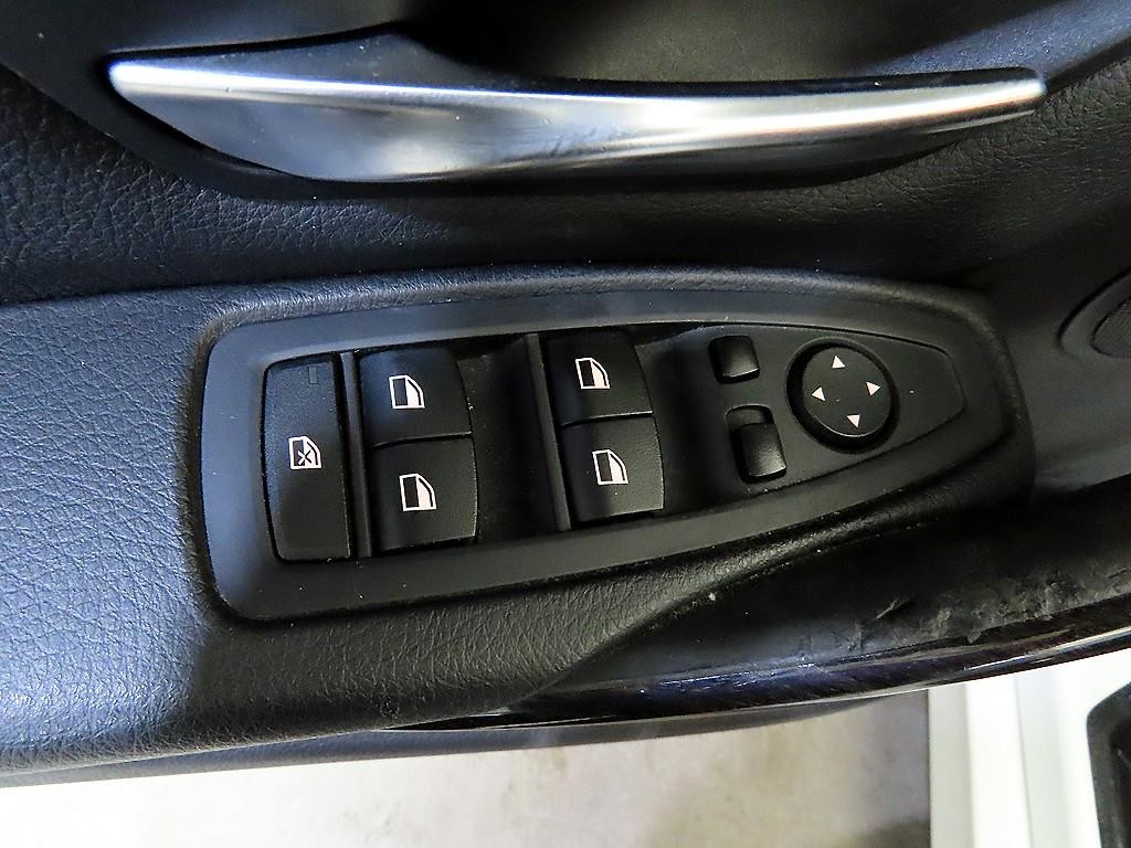 BMW 3시리즈 3시리즈 (F30) 320d 이미지 13